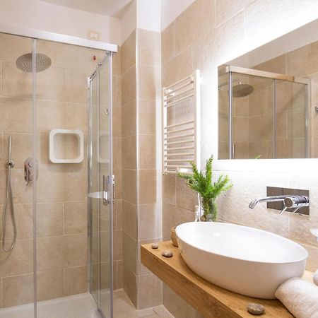 Hotel Punta San Francesco Весте Екстериор снимка