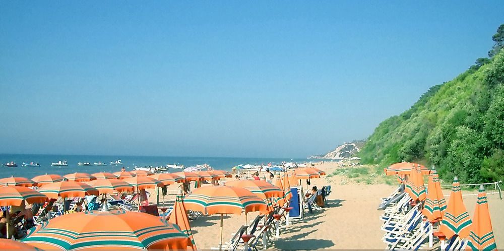Hotel Punta San Francesco Весте Екстериор снимка