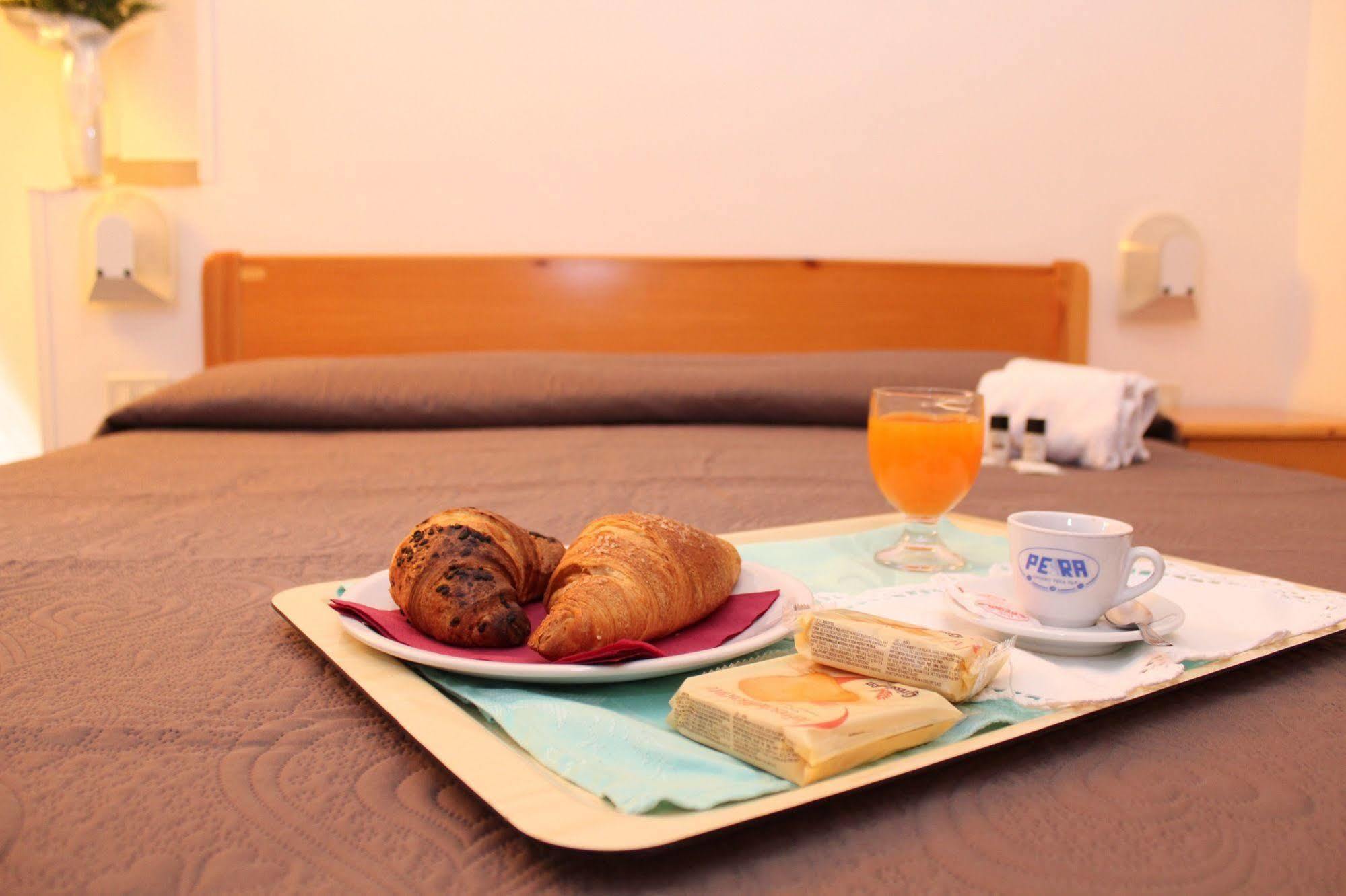 Hotel Punta San Francesco Весте Екстериор снимка